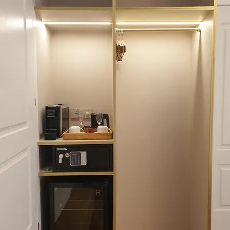 Appian Private Suites-3